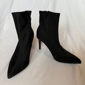 Worthington Black Stretch Sock Ankle Bootie Stiletto Heel — Size 8.5